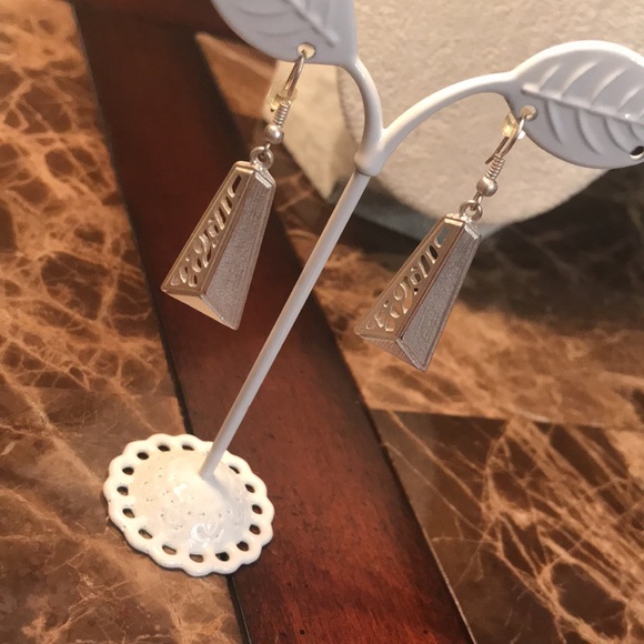 🆕 Beautiful adjustable Silver plated necklace with matching earrings. - Picture 8 of 9